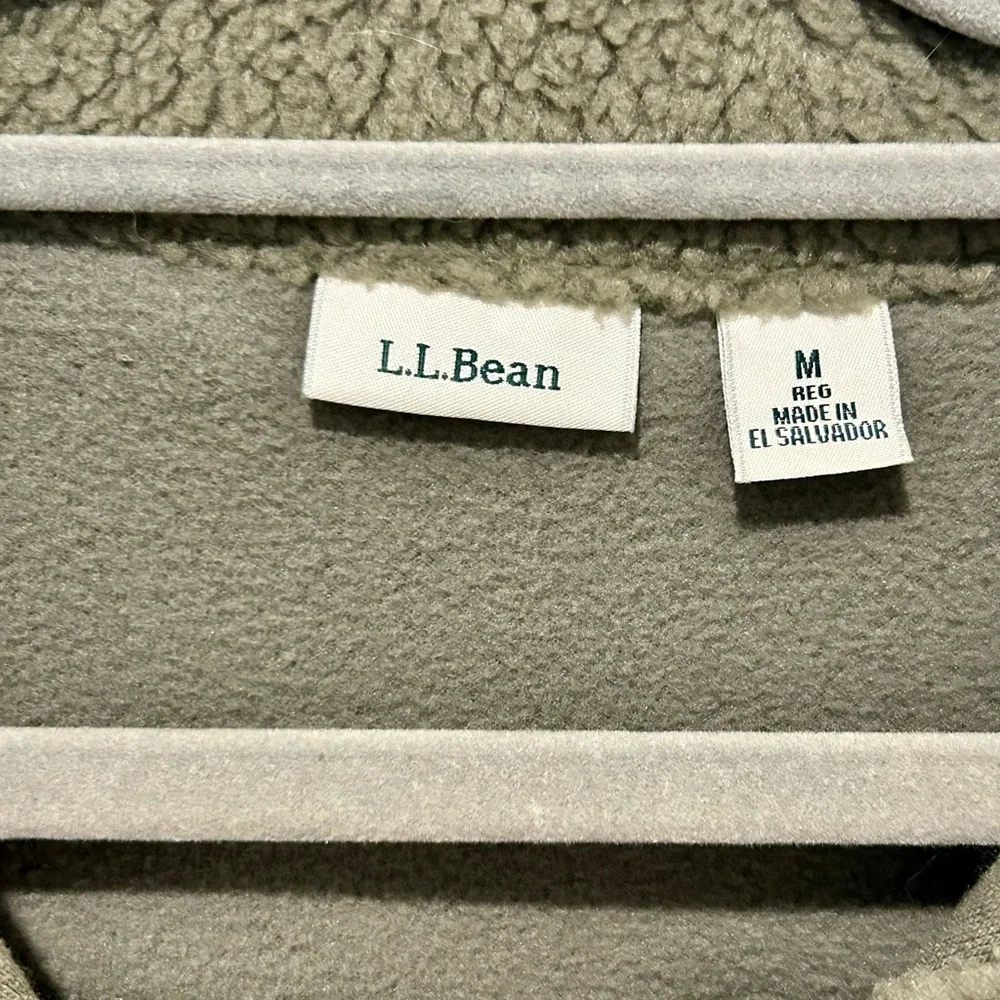 L.L Bean Cozy Cottage Fleece Green Button Down- M - Picture 5 of 11